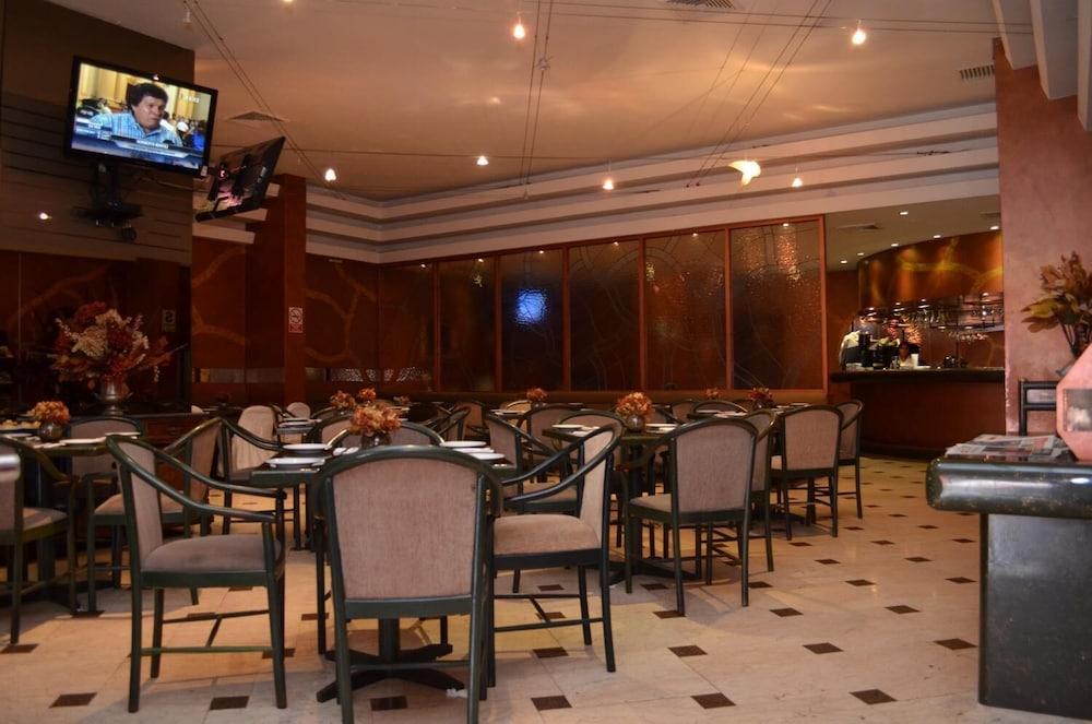 Hotel Maria Angola Ліма Екстер'єр фото