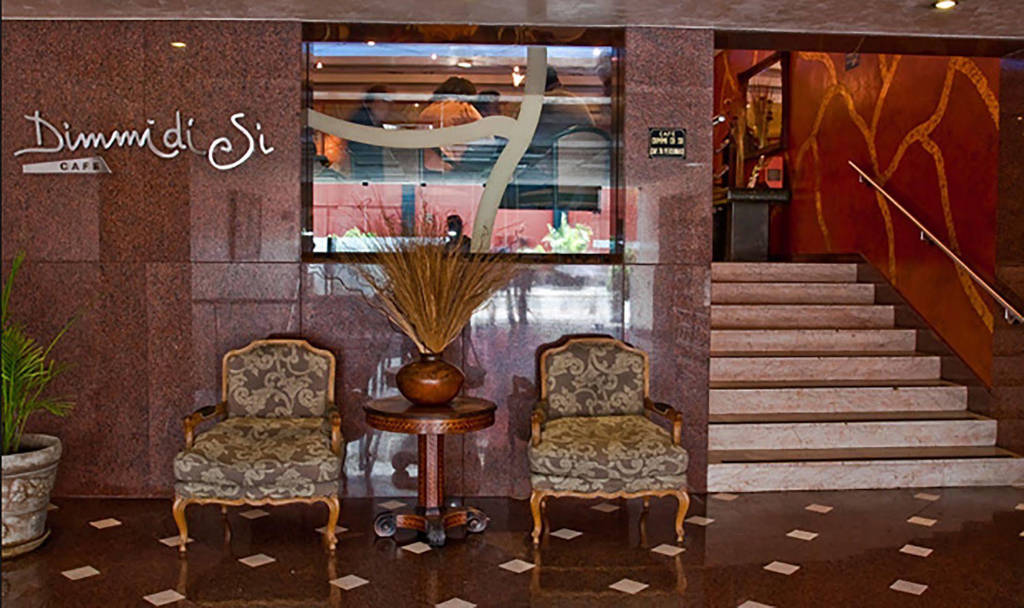 Hotel Maria Angola Ліма Екстер'єр фото