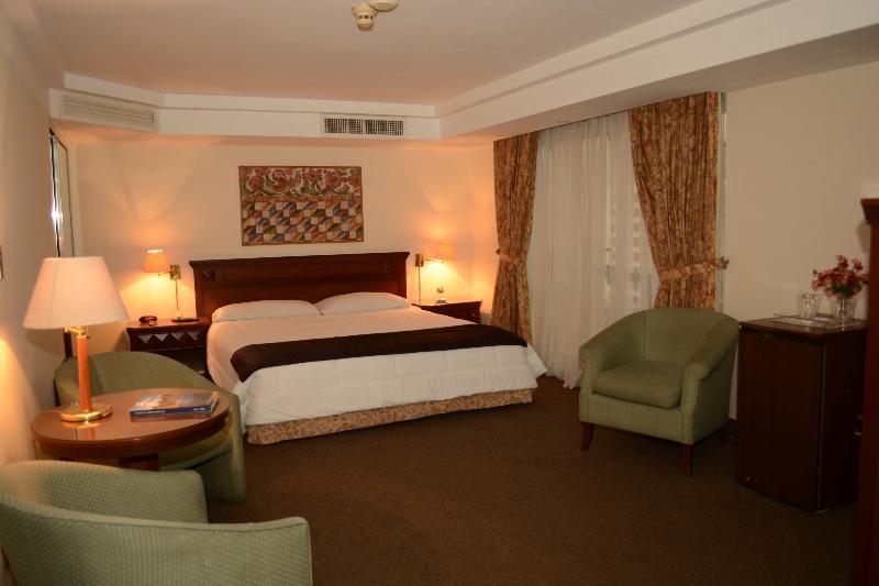 Hotel Maria Angola Ліма Екстер'єр фото